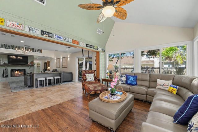 8324 Maunalani Place, Diamondhead, MS 39525