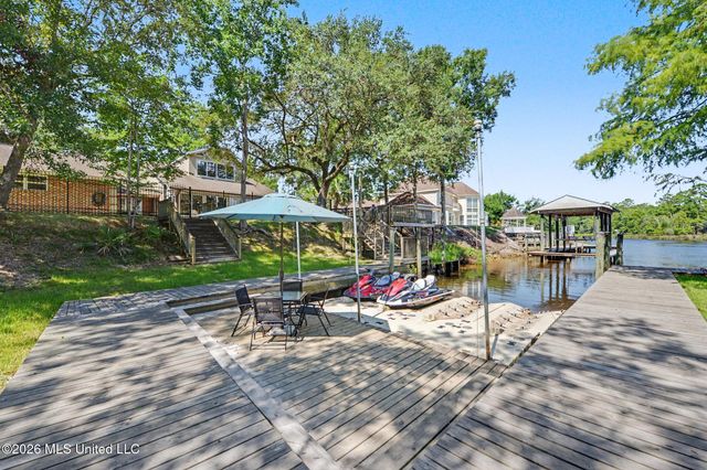 8324 Maunalani Place, Diamondhead, MS 39525