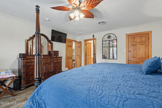 8324 Maunalani Place, Diamondhead, MS 39525