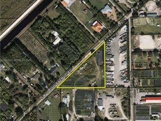 213xx SW 213 Ave Road, Unincorporated Dade County, FL 33187