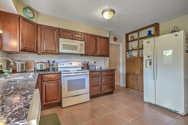 145 Elizabeth Avenue, Gray, TN 37615