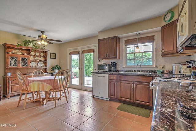 145 Elizabeth Avenue, Gray, TN 37615