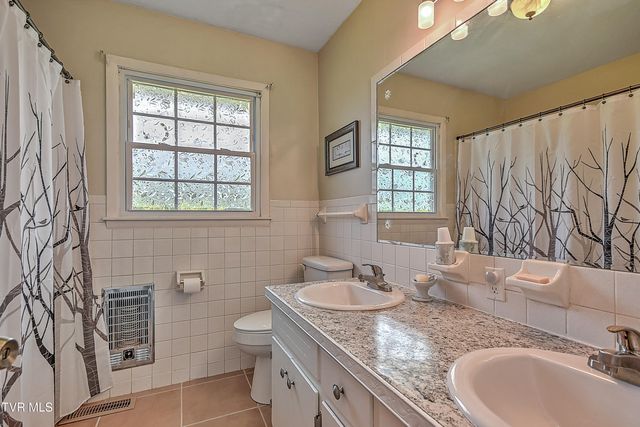 145 Elizabeth Avenue, Gray, TN 37615
