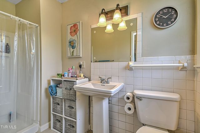 145 Elizabeth Avenue, Gray, TN 37615