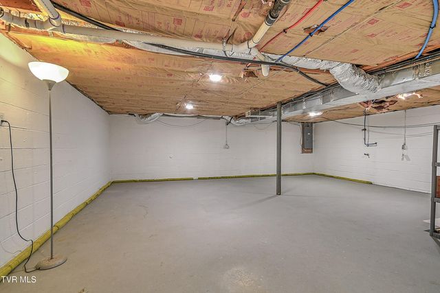 145 Elizabeth Avenue, Gray, TN 37615
