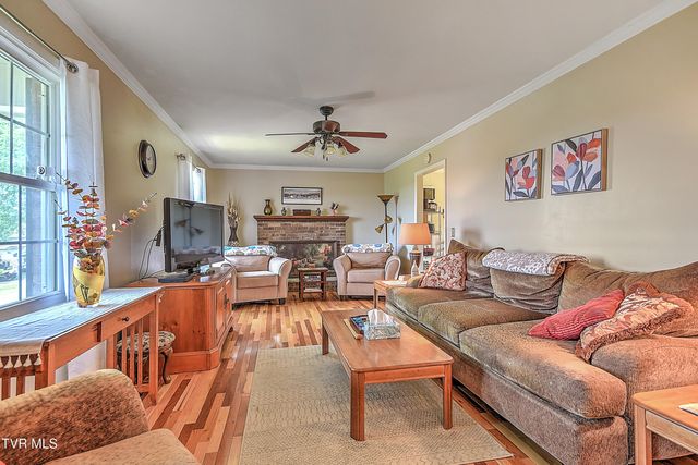 145 Elizabeth Avenue, Gray, TN 37615