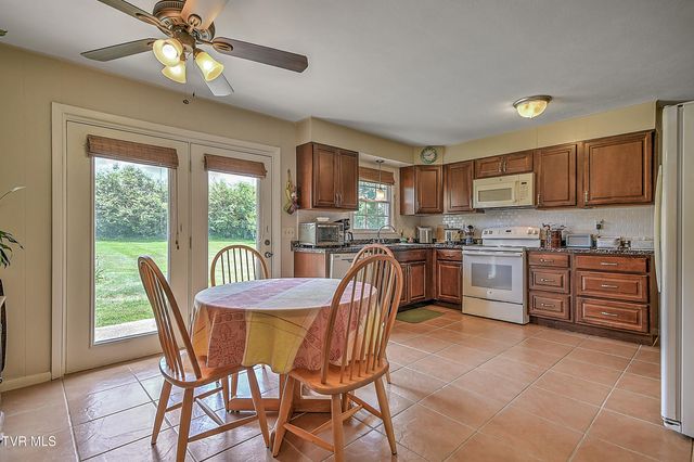 145 Elizabeth Avenue, Gray, TN 37615