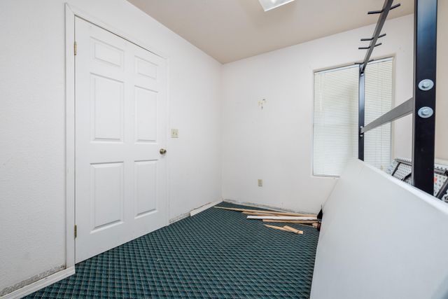 2127 S Giddings Street, Visalia, CA 93277