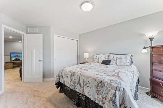 21902 Denton Avenue, Farmington, MN 55024