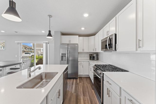21902 Denton Avenue, Farmington, MN 55024
