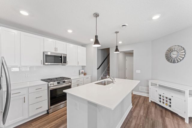 21902 Denton Avenue, Farmington, MN 55024