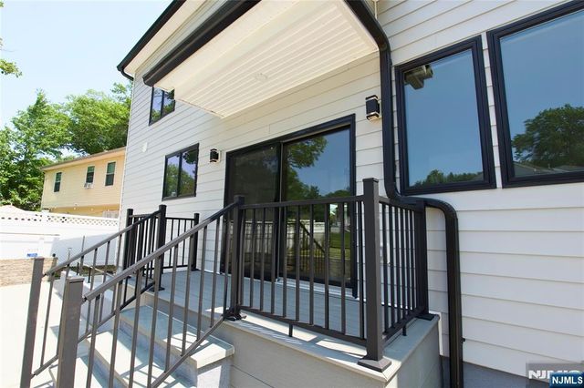 6 Henoch Avenue, Clifton, NJ 07013