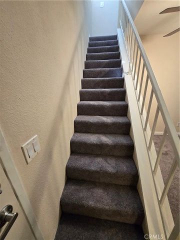 5520 Owensmouth, Woodland Hills, CA 91367