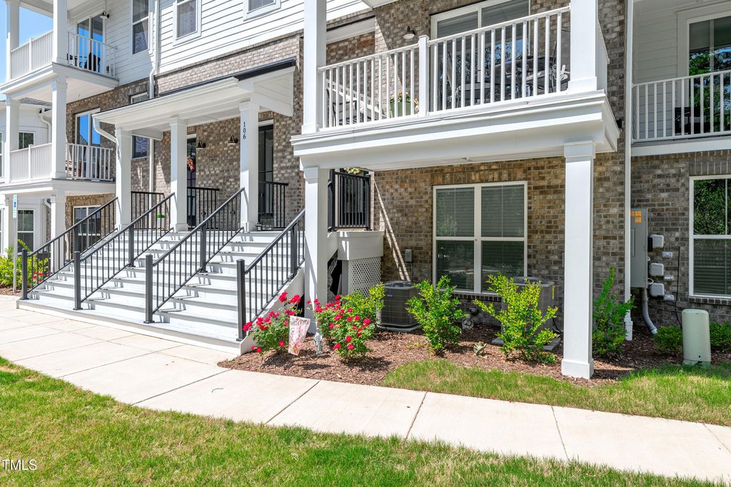 11549 Helmond Way 107, Raleigh, NC 27617