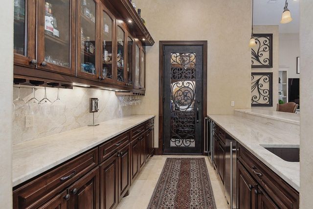 2 Lace Point, The Woodlands, TX 77382