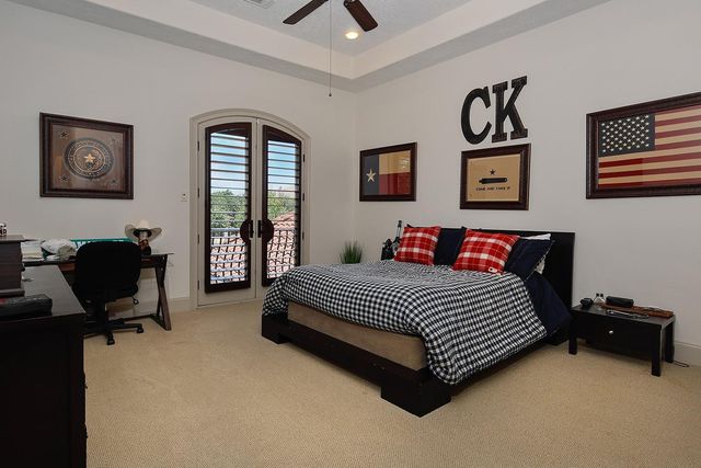 2 Lace Point, The Woodlands, TX 77382