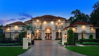 2 Lace Point, The Woodlands, TX 77382