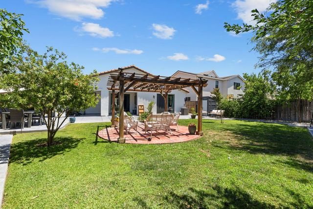 1603 Banister Ln, Manteca, CA 95337
