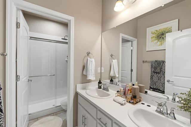 1603 Banister Ln, Manteca, CA 95337