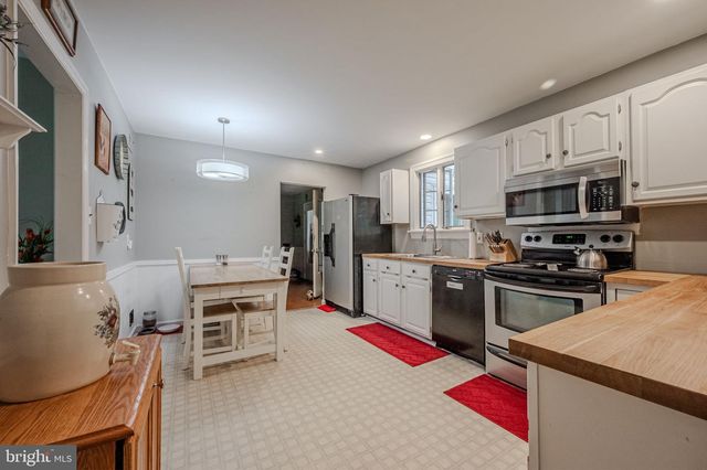 14 WORRAL CT, Newark, DE 19711