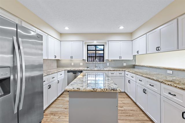 10735 Kitty Brook Drive, Houston, TX 77071