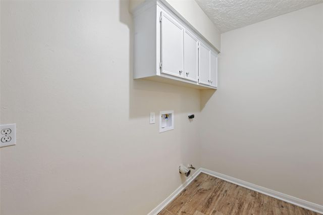 10735 Kitty Brook Drive, Houston, TX 77071