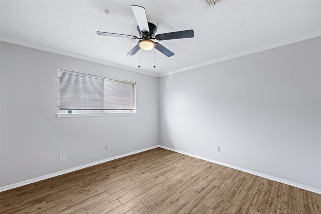 10735 Kitty Brook Drive, Houston, TX 77071