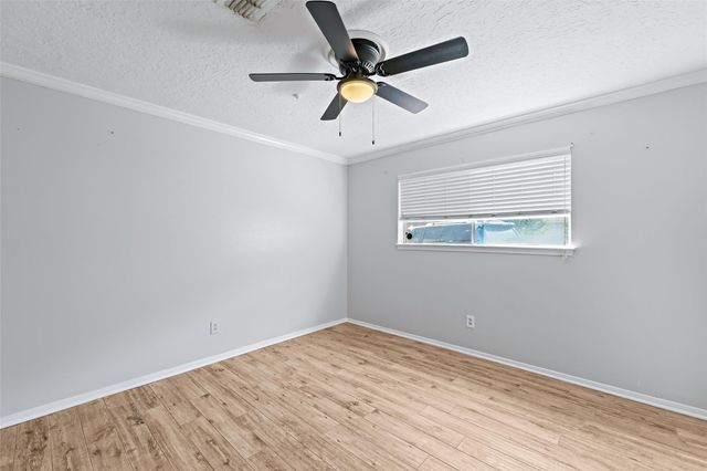 10735 Kitty Brook Drive, Houston, TX 77071