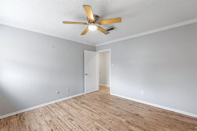 10735 Kitty Brook Drive, Houston, TX 77071