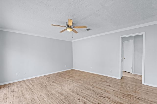 10735 Kitty Brook Drive, Houston, TX 77071