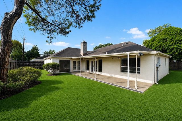 10735 Kitty Brook Drive, Houston, TX 77071