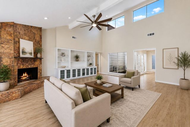 10735 Kitty Brook Drive, Houston, TX 77071