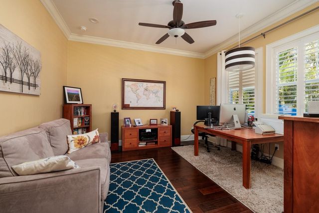 852 CORDOVA BOULEVARD NE, St Petersburg, FL 33704