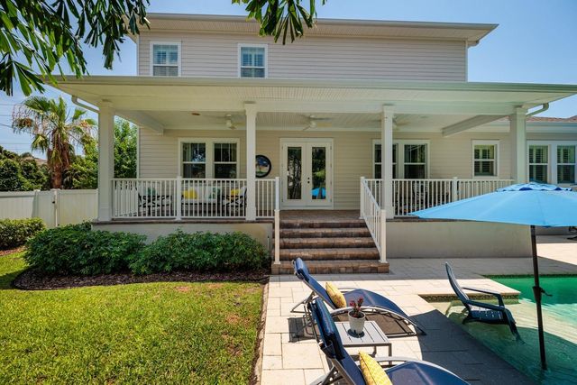 852 CORDOVA BOULEVARD NE, St Petersburg, FL 33704