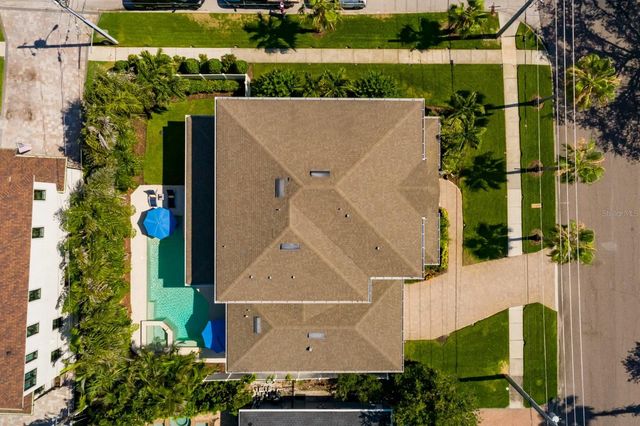 852 CORDOVA BOULEVARD NE, St Petersburg, FL 33704