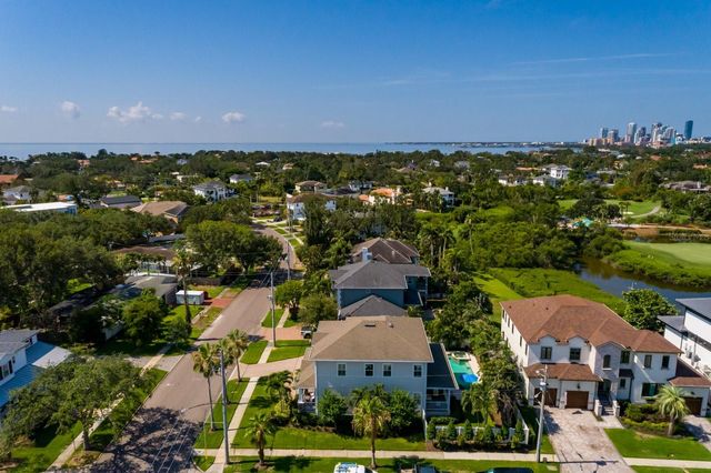 852 CORDOVA BOULEVARD NE, St Petersburg, FL 33704