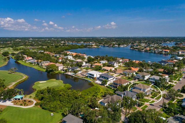 852 CORDOVA BOULEVARD NE, St Petersburg, FL 33704