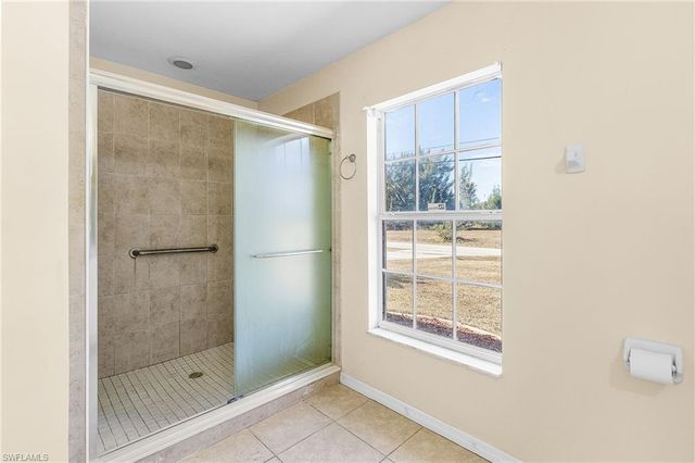 3809 NE 17th AVE, Cape Coral, FL 33909