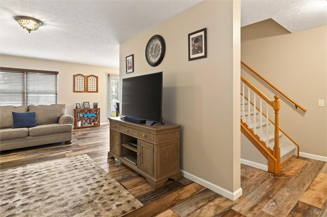 15 Aston Villa, Chili, NY 14514