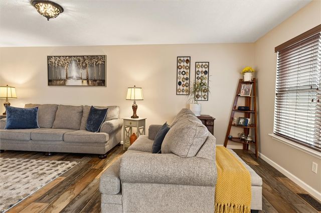 15 Aston Villa, Chili, NY 14514