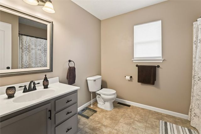 15 Aston Villa, Chili, NY 14514