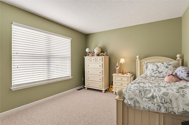 15 Aston Villa, Chili, NY 14514