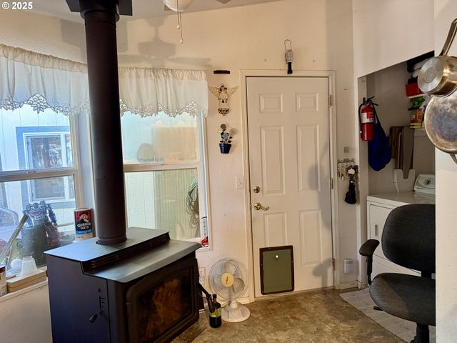 1305 KRISTI Loop, Lakeside, OR 97449