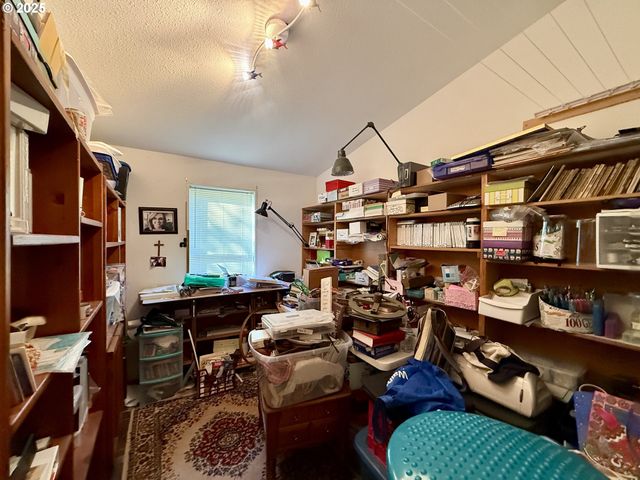 1305 KRISTI Loop, Lakeside, OR 97449