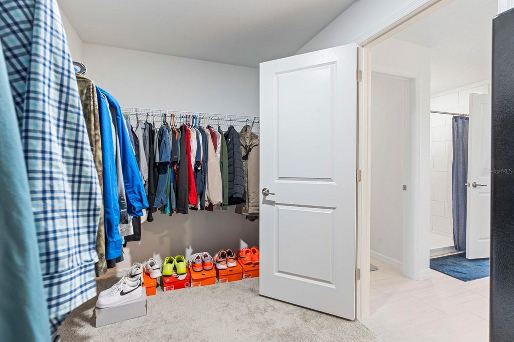 Image 28 of property listing at 4020 GREAT VESSEL PLACE, Plant City, FL 33565