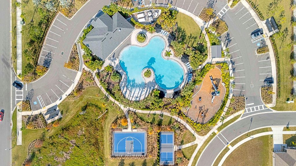 Image 56 of property listing at 4020 GREAT VESSEL PLACE, Plant City, FL 33565