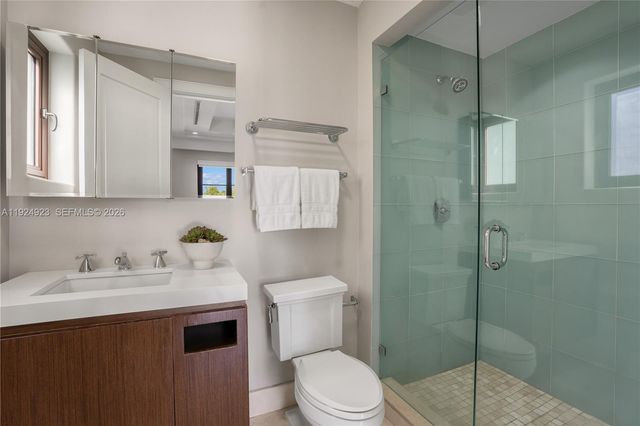 288 S Coconut Ln, Miami Beach, FL 33139