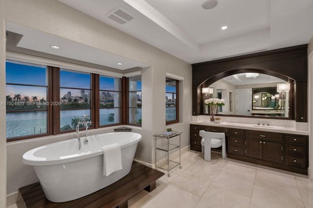 288 S Coconut Ln, Miami Beach, FL 33139