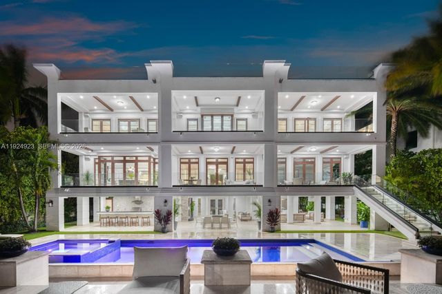 288 S Coconut Ln, Miami Beach, FL 33139