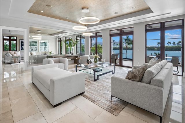 288 S Coconut Ln, Miami Beach, FL 33139